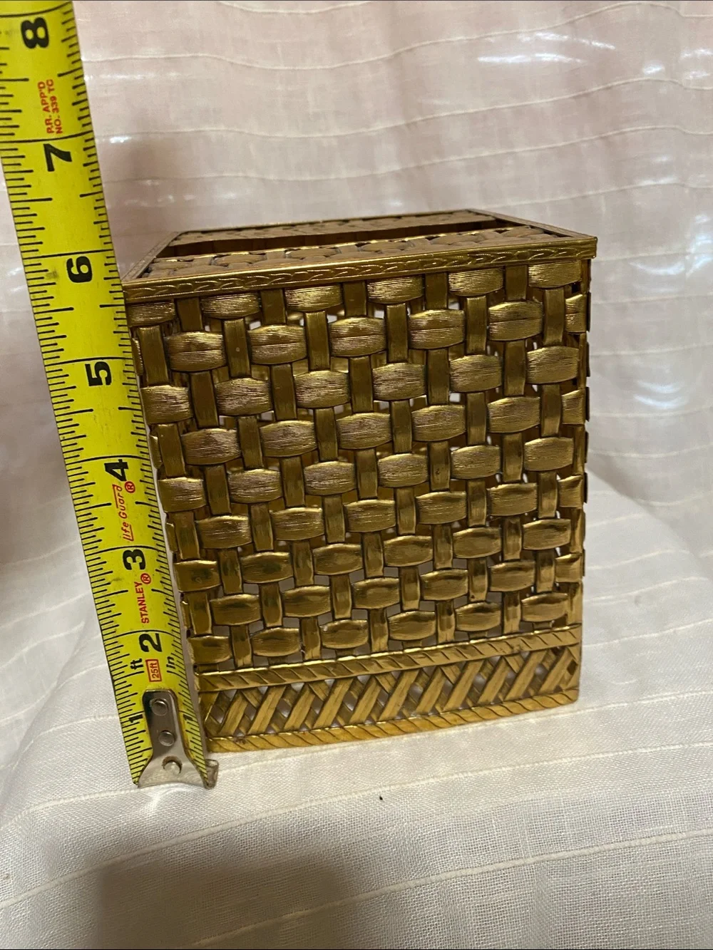 Hollywood Regency elegant gold